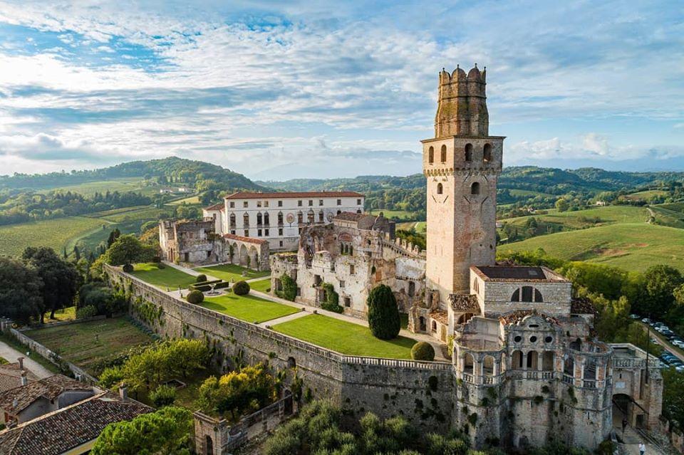 The Wedding Website of Maegan Thompson and Matteo Rotondo