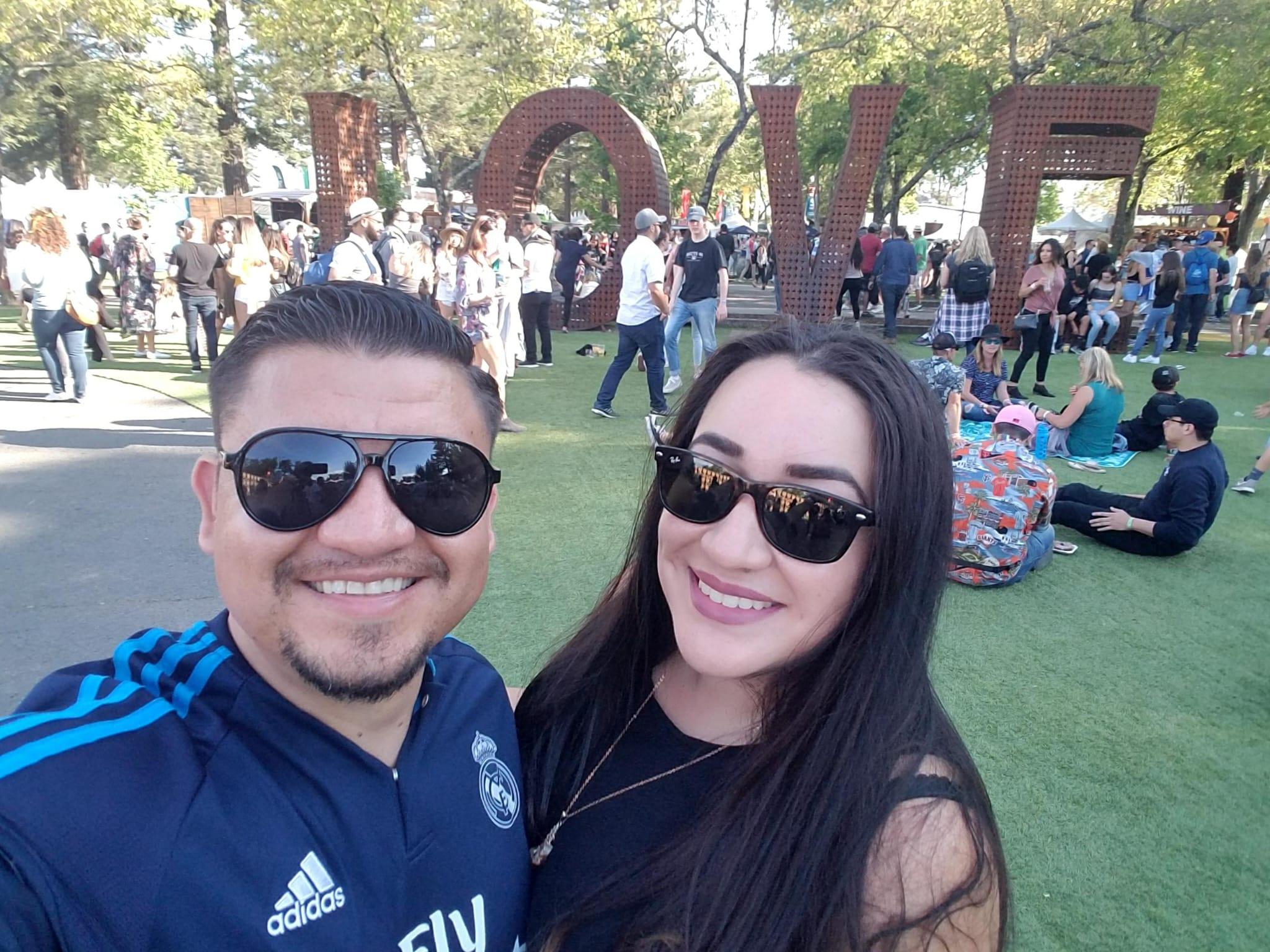 The Wedding Website of Alexandra Cruz and Eddy Joel Morán