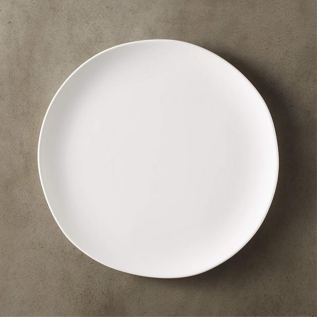 Crisp Matte White Dinner Plate