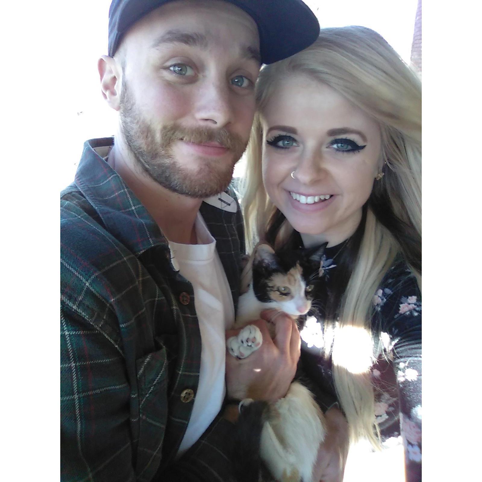 First family picture with Cash