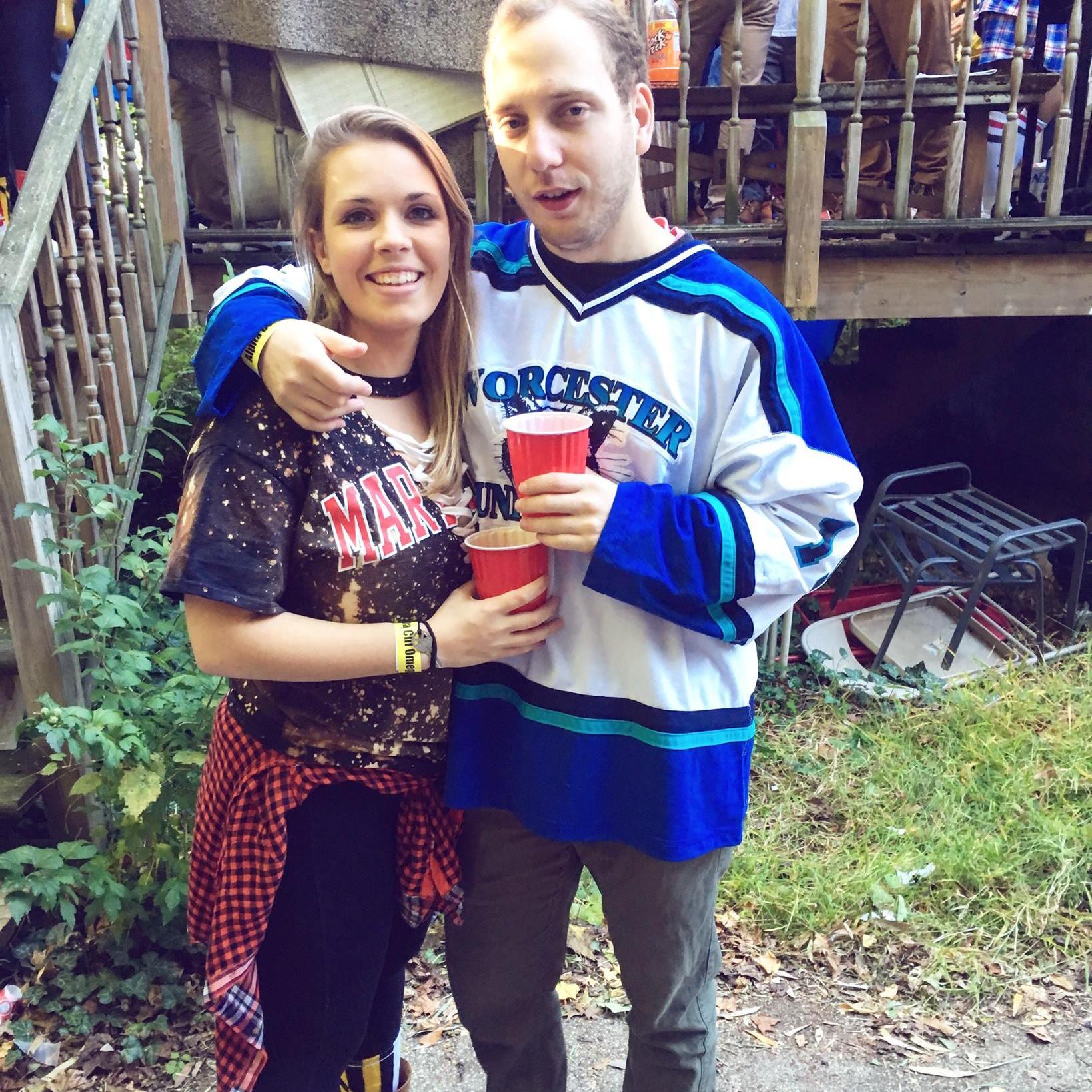 Tailgating our junior year!