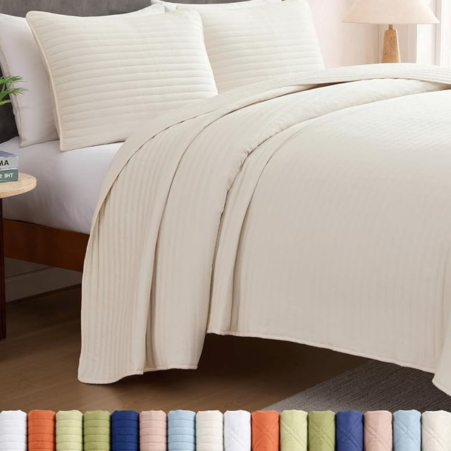 Quilts King Size - Cream Bedspread King Size with Stripe Stitch Pattern - Lightweight Bedspread for All Seasons - Soft, Breathable and Comfy, Summer Quilted Coverlet with 2 Pillow Shams - 106" x 96"