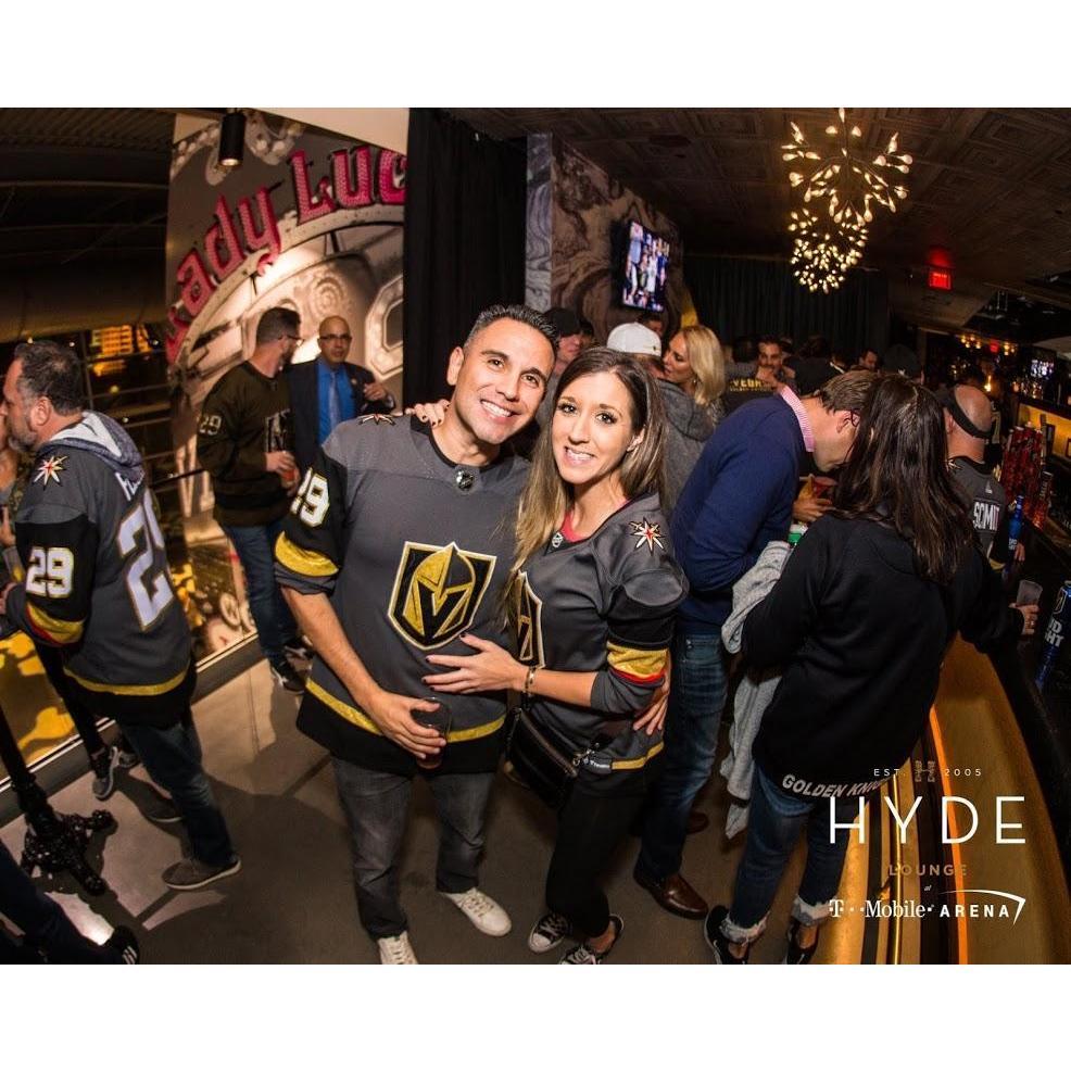 Jessica's birthday VGK game (Blackhawks won thoooooo #doowoop)