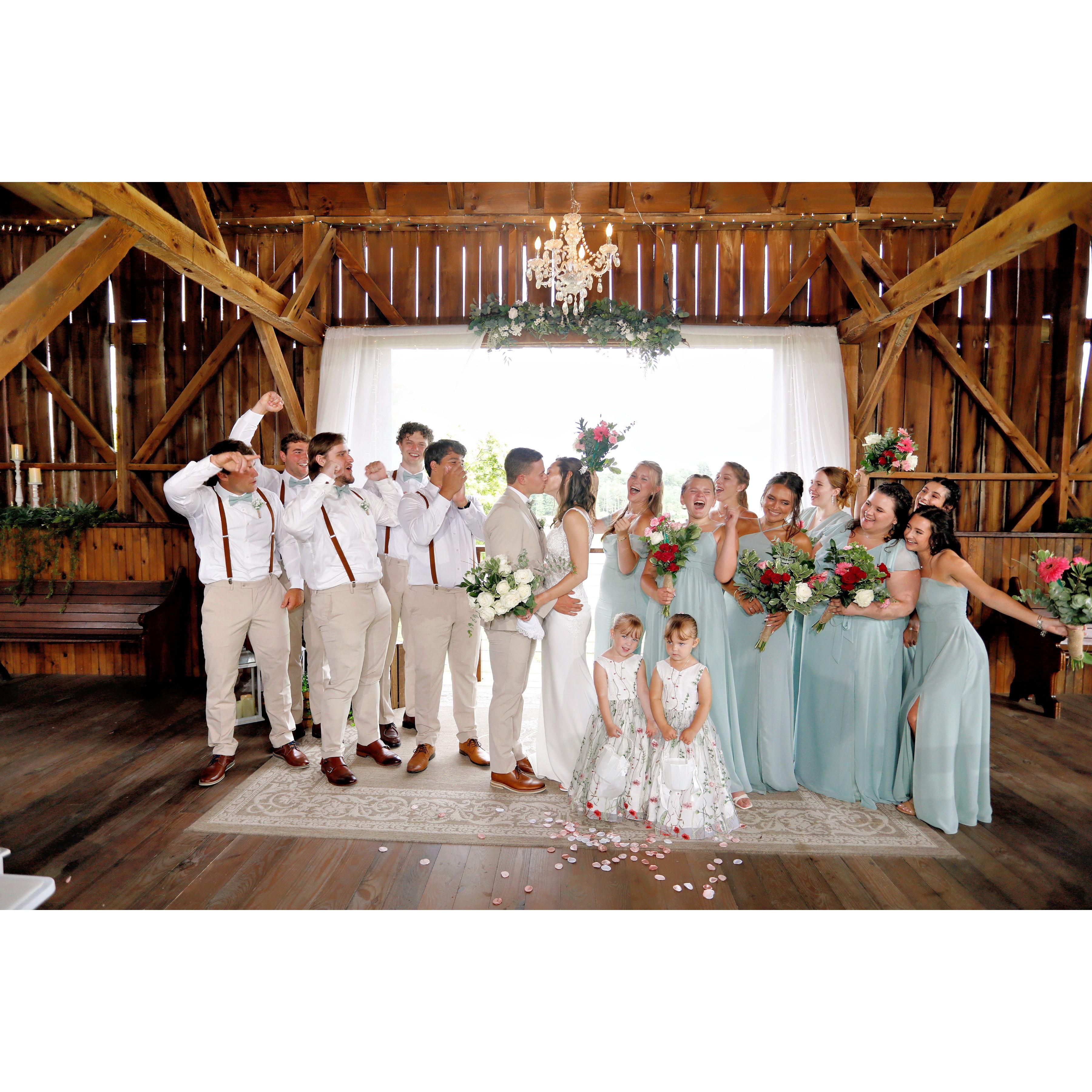 Wedding Party Portraits - https://photos.app.goo.gl/D7cEt5qiLysQN9aL8