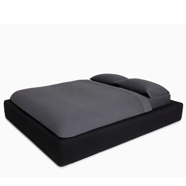 Calvin Klein Modern Cotton Body Solid King Duvet Cover in Charcoal