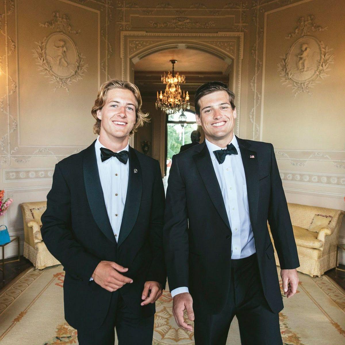 BLACK TIE