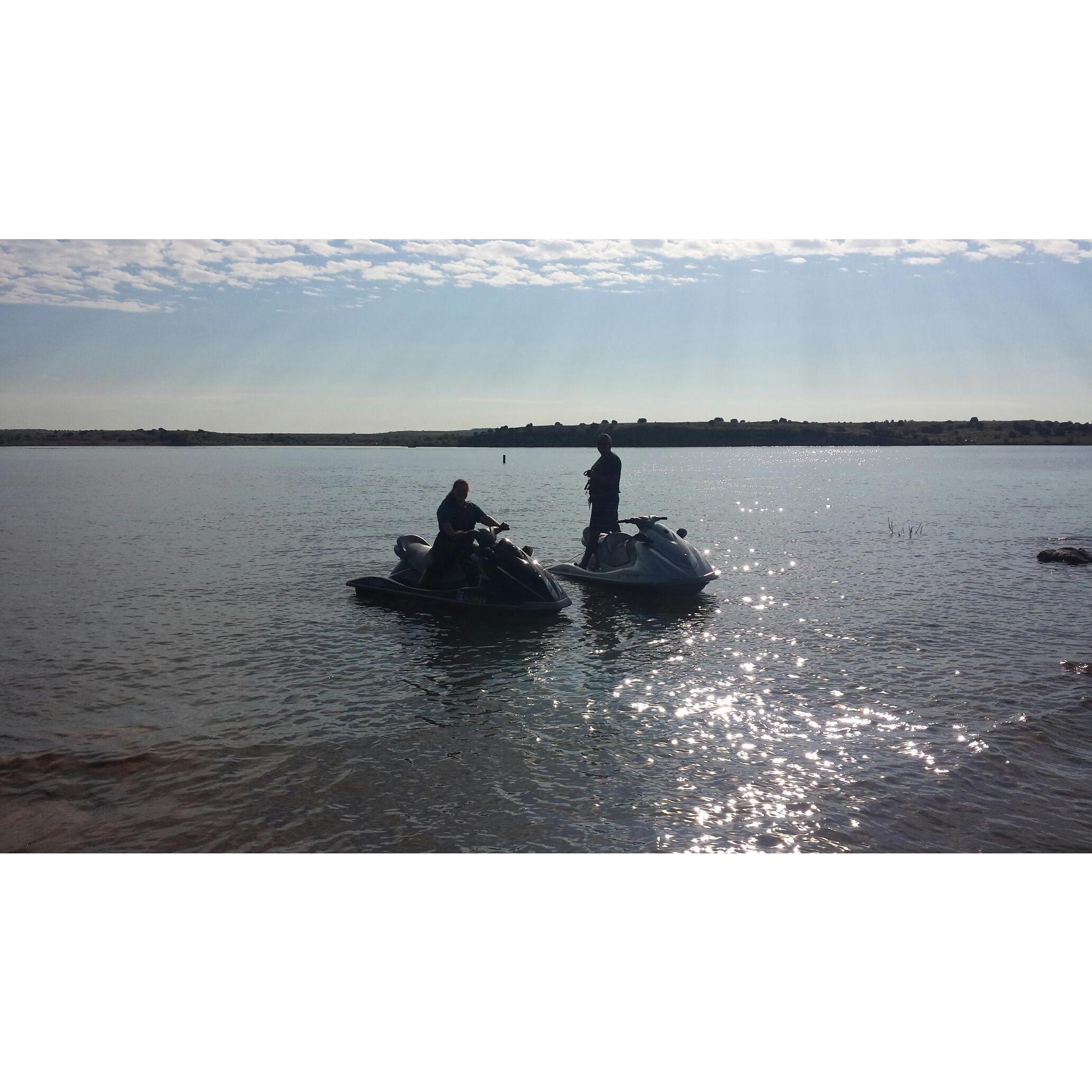 Fort Sumner lake with the Jet skis! First trip out!
