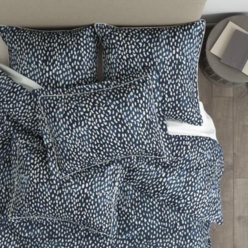 Thandie Watercolor Spotted Bedding