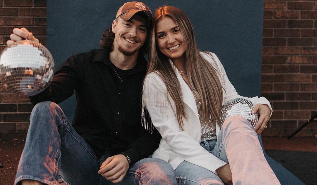 The Wedding Website of Jenna Sawinski and Dom Postlewait