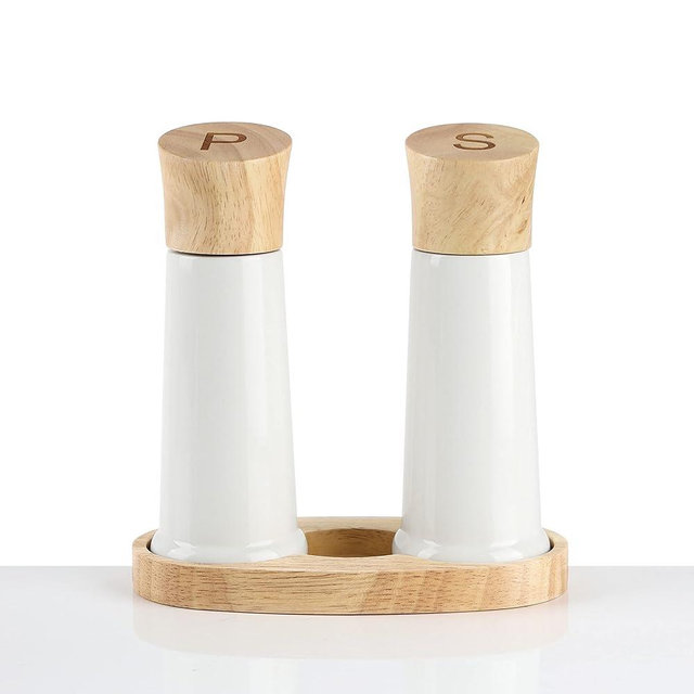 Wooden Salt and Pepper Grinder Set with a Wood Tray, Premium Beach Wood, Elegant Refillable Salt Pepper Mill, Salt & Pepper Shakers for Seasoning, Stylish Gift Set by Tessie & Jessie (6"+6")
