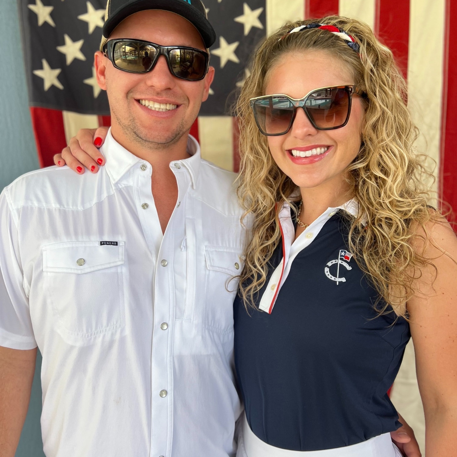 Enjoying our 4th of July in Tiki Island with Lauren 🎆