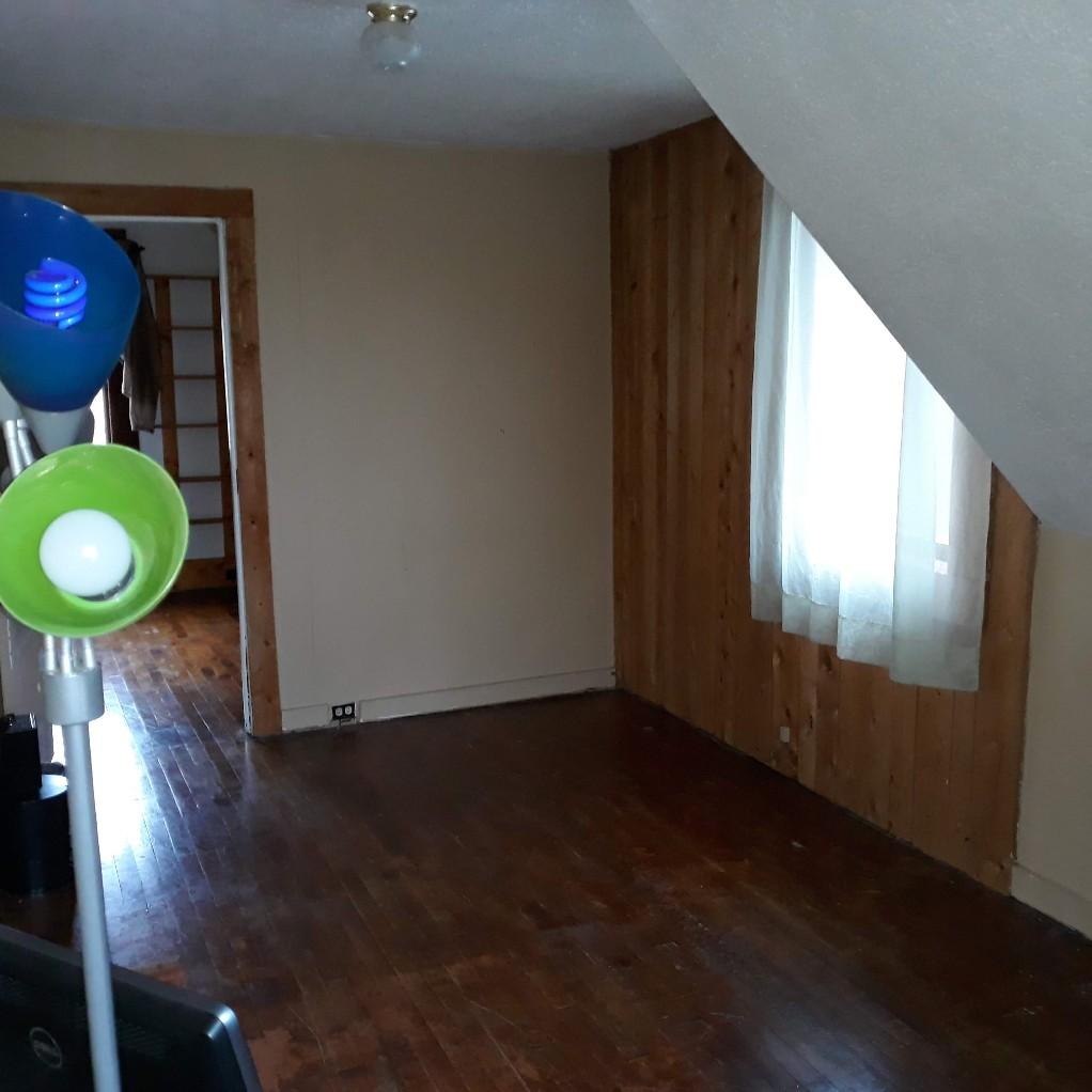 the navy room: before