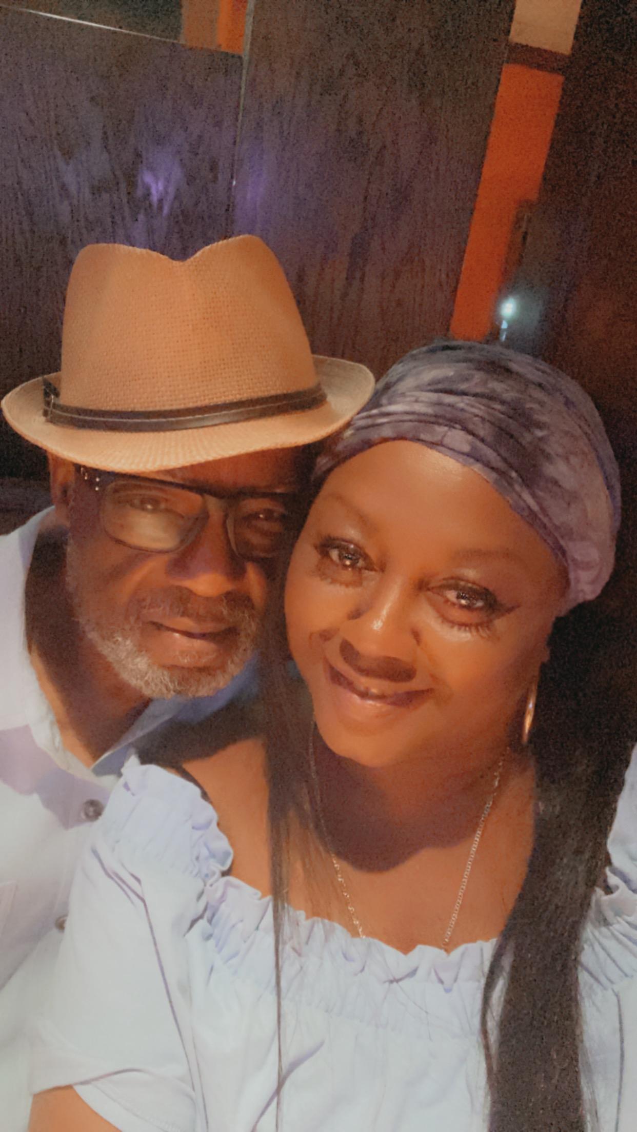 The Wedding Website of Jennifer James-Campbell and Raymond Douthit