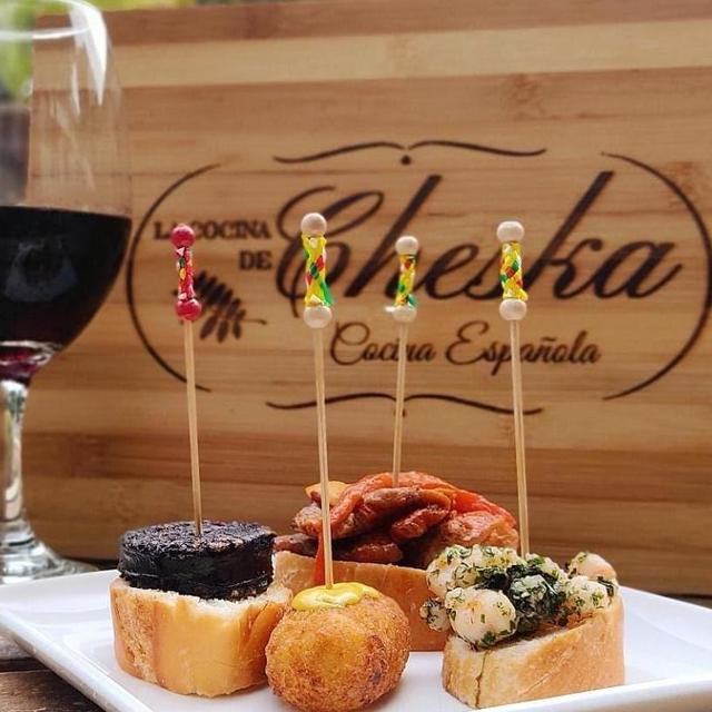 Drinks and Tapas at La Cocina De Cheska
