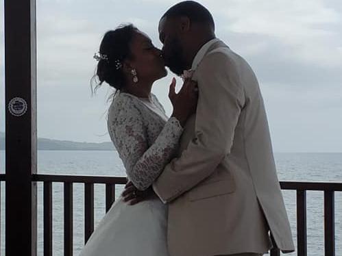 The Wedding Website of Robin Ezell and Christopher Mathews