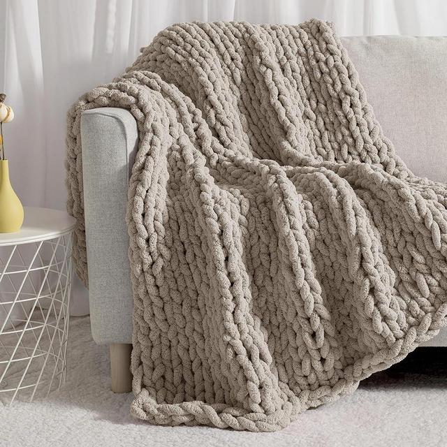Carriediosa Chunky Knit Throw Blanket 60" X 80" Twin, 100% Hand Made Large Chenille Loop Yarn Soft Fluffy Throws for Couch Sofa Bed, Big Crochet Cozy Heavy Thick Cable Woven Blanket, Taupe