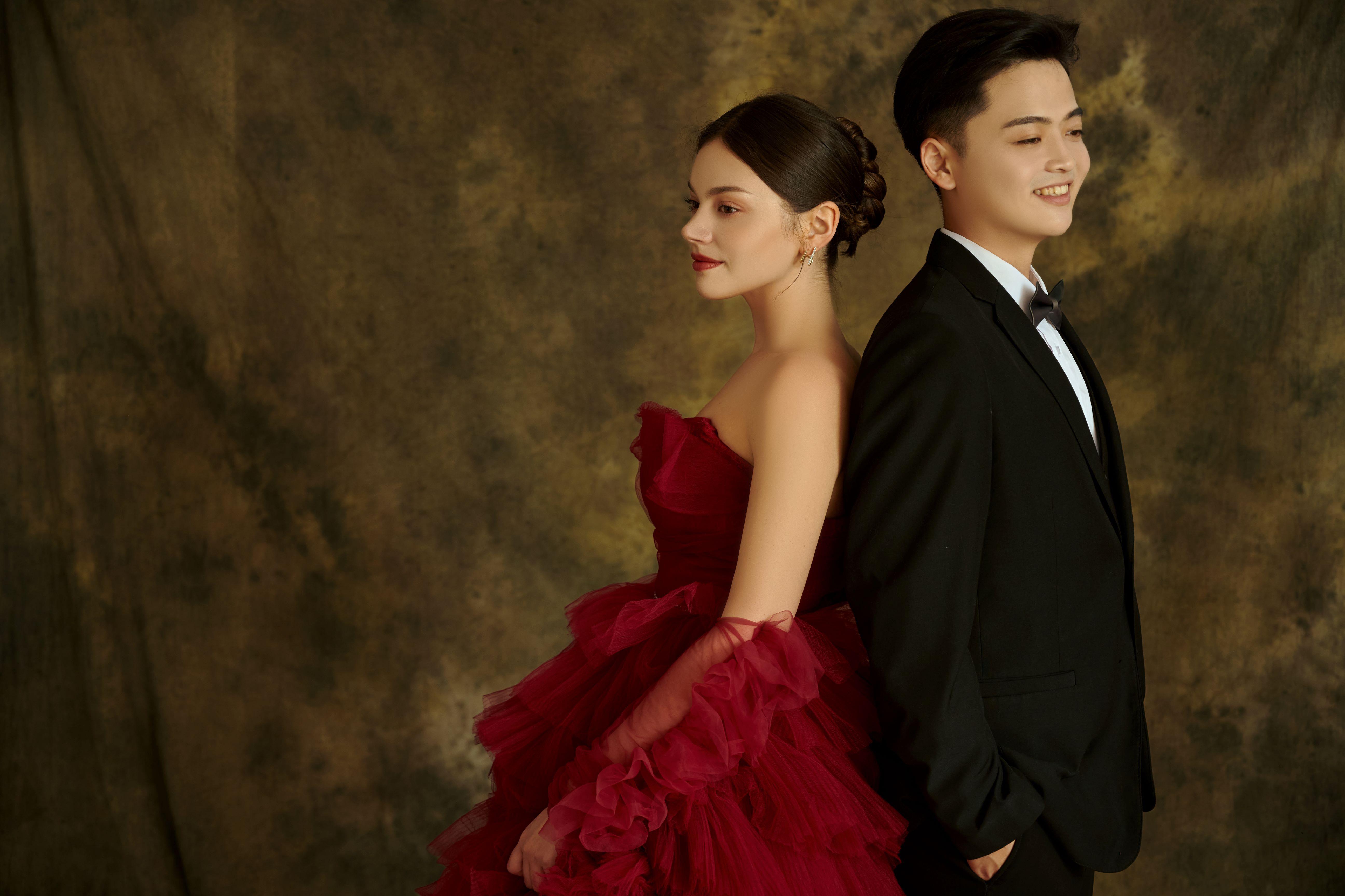The Wedding Website of Ganling Zhang and Makana Champeau
