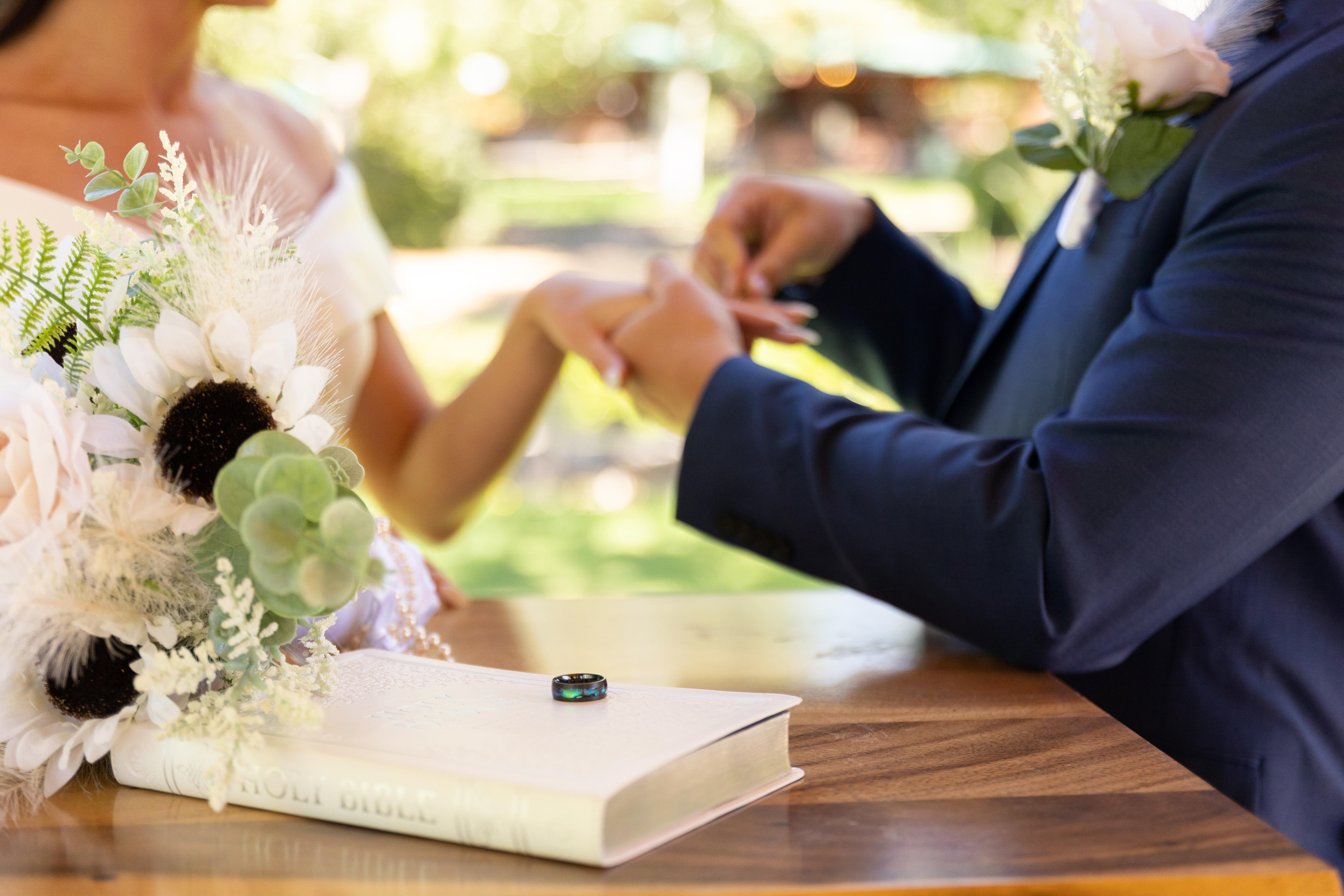 The Wedding Website of Jessi Santos and Christopher Colgan