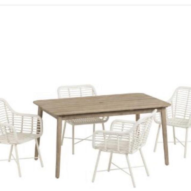 Sintra Outdoor Dining Table Collection with Salamanca Chairs