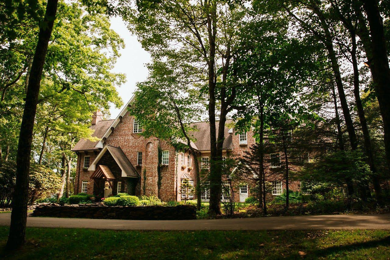 The Wedding Website of Sasha Alvarez and Jonathan Denney