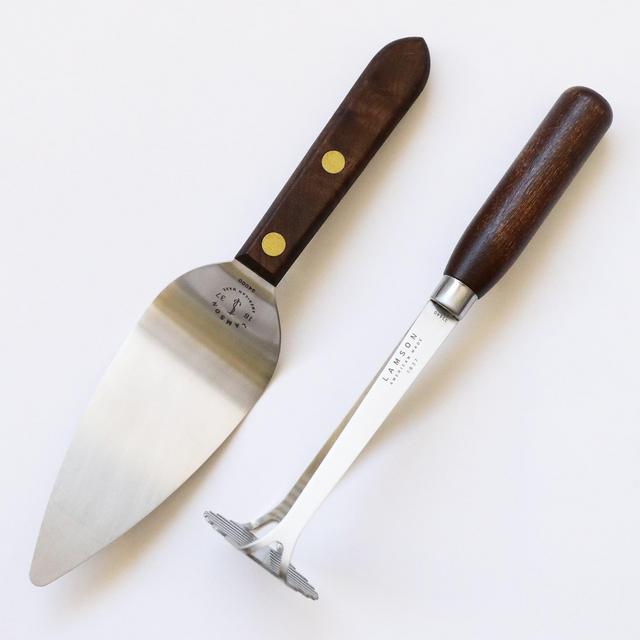 Grandma's Avo-Masher & Pie Server Walnut Kitchen Set