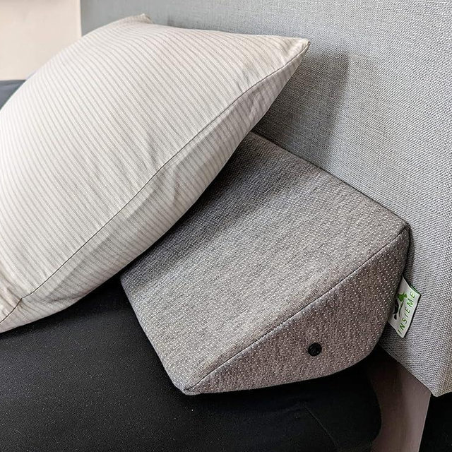Insieme King Size Bed Wedge Pillow for Headboard Gap (Gray) | Long Triangular Pillow Wedge/Bed Gap Filler/Bolster Pillow for Pillow Support & Covering Cracks Between Bed/Headboard/Wall (76x8x6 inch)