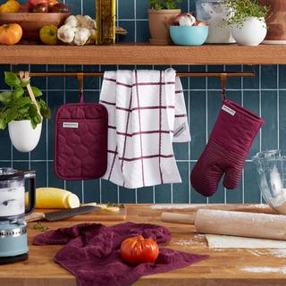 Onion Quilt 4-Piece Kitchen Towel & Mitt Set