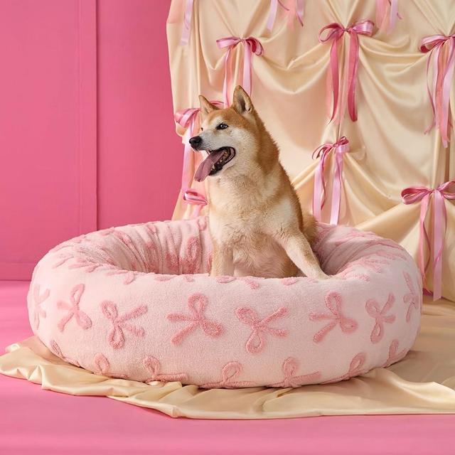 Lesure Donut Large Dog Bed - Round Cat Beds for Indoor Anti-Anxiety Calming Pet Beds, Washable Cute Modern Beds with Teddy Sherpa Plush & Anti Slip Bottom, 36 Inch, Pink Taffy