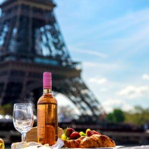 Wine and Food Tour in Paris