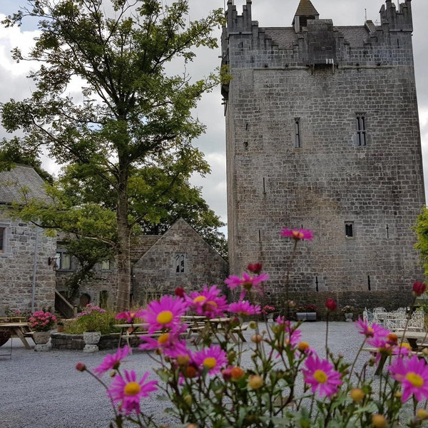 Honeymoon- Castle Stay in Ireland!