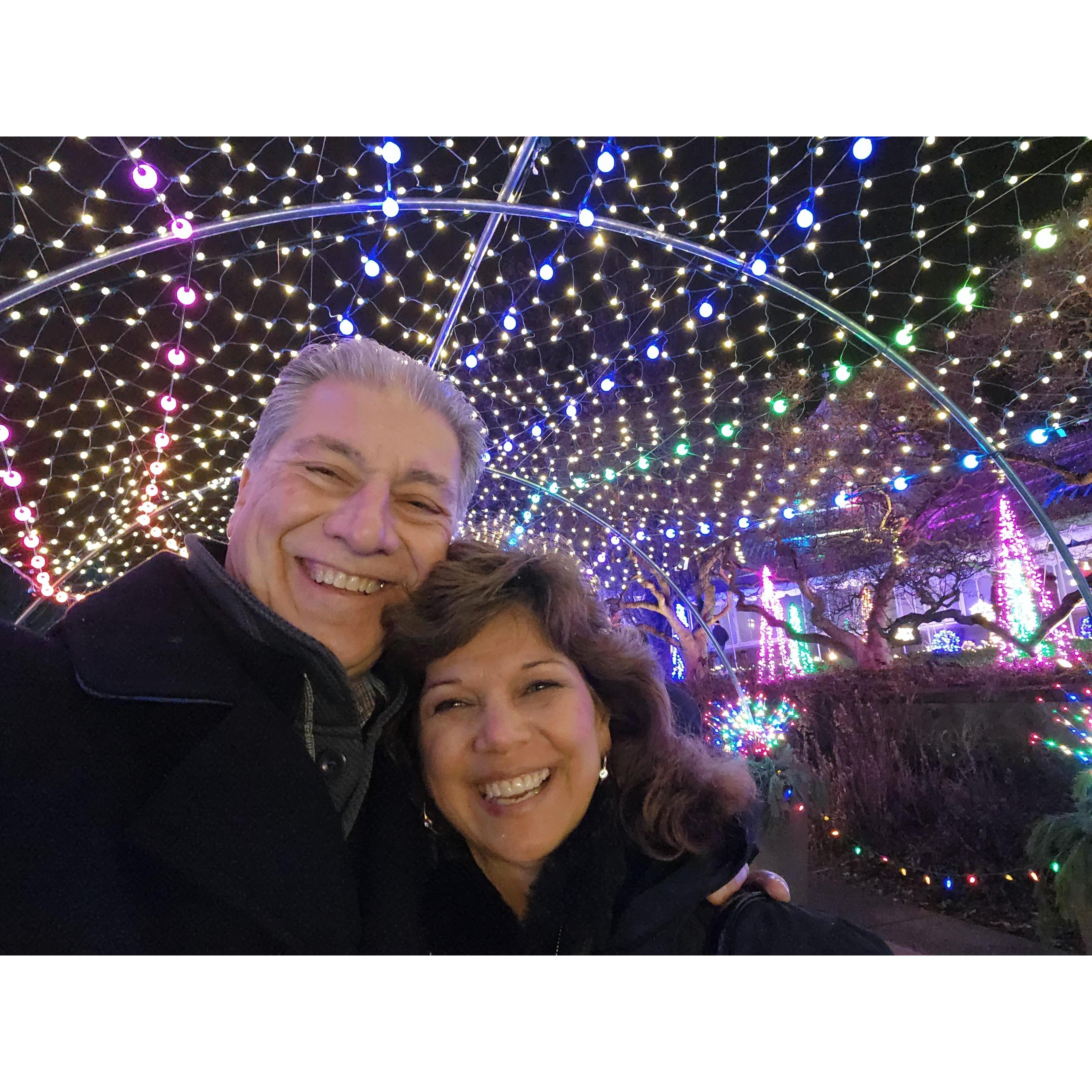 Phipps Xmas 2022 light show