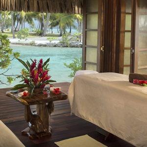 Honeymoon adventure: Couples Massage