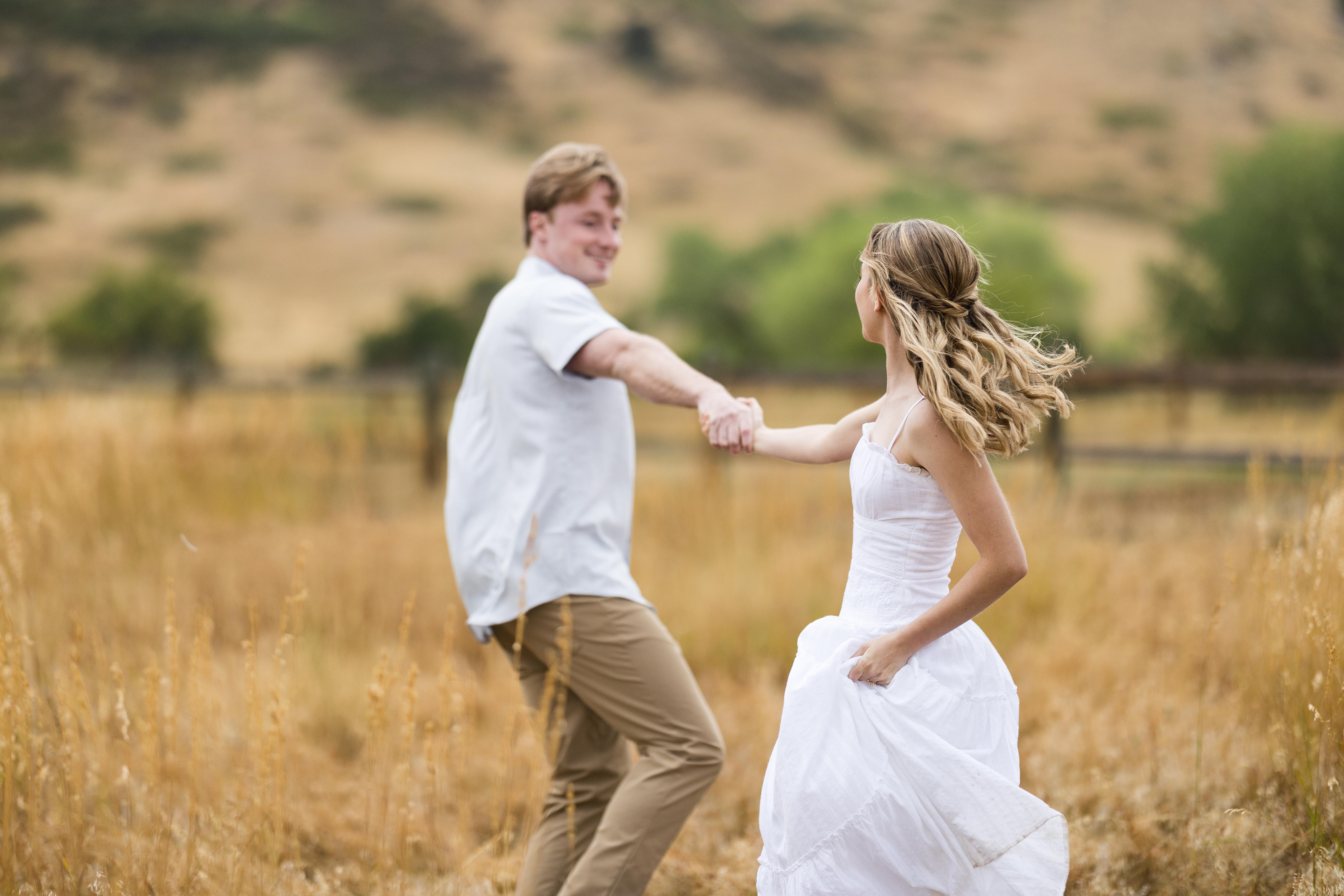 The Wedding Website of Taylor Younkin and Hobie Horn