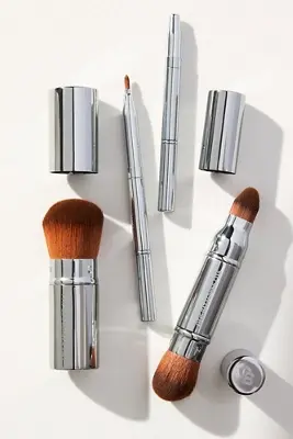 Otis Batterbee Retractable Makeup Brush Set