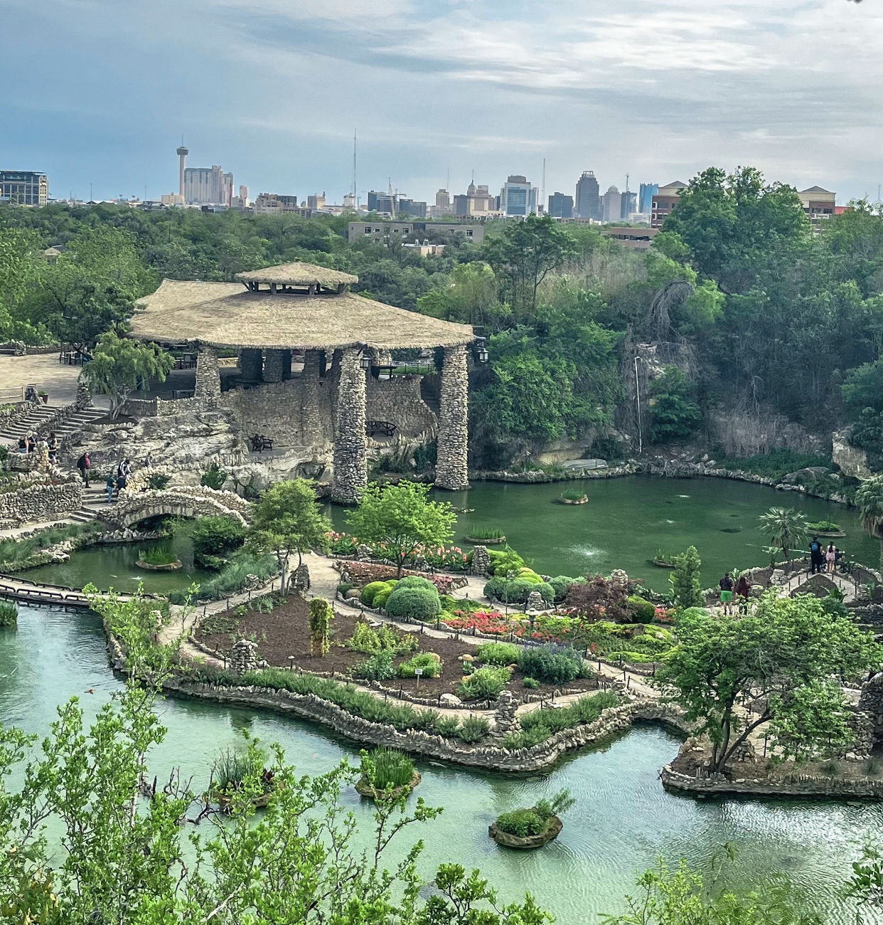 The Wedding Website of Juliana Hopkins and Tyler Reynolds