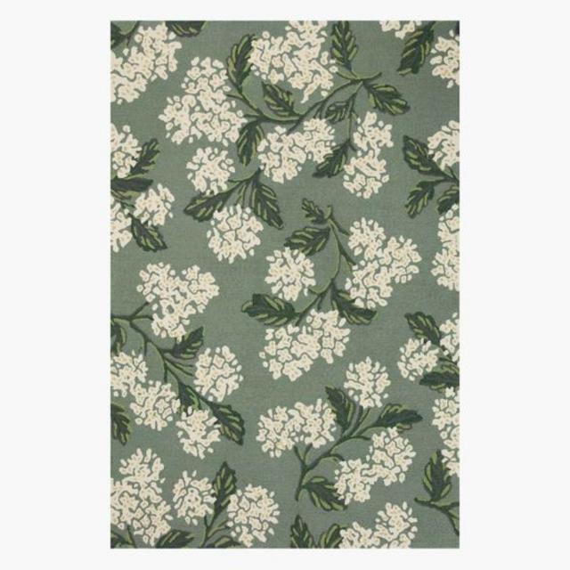 Joie Hydrangea Wool-Hooked Rug
