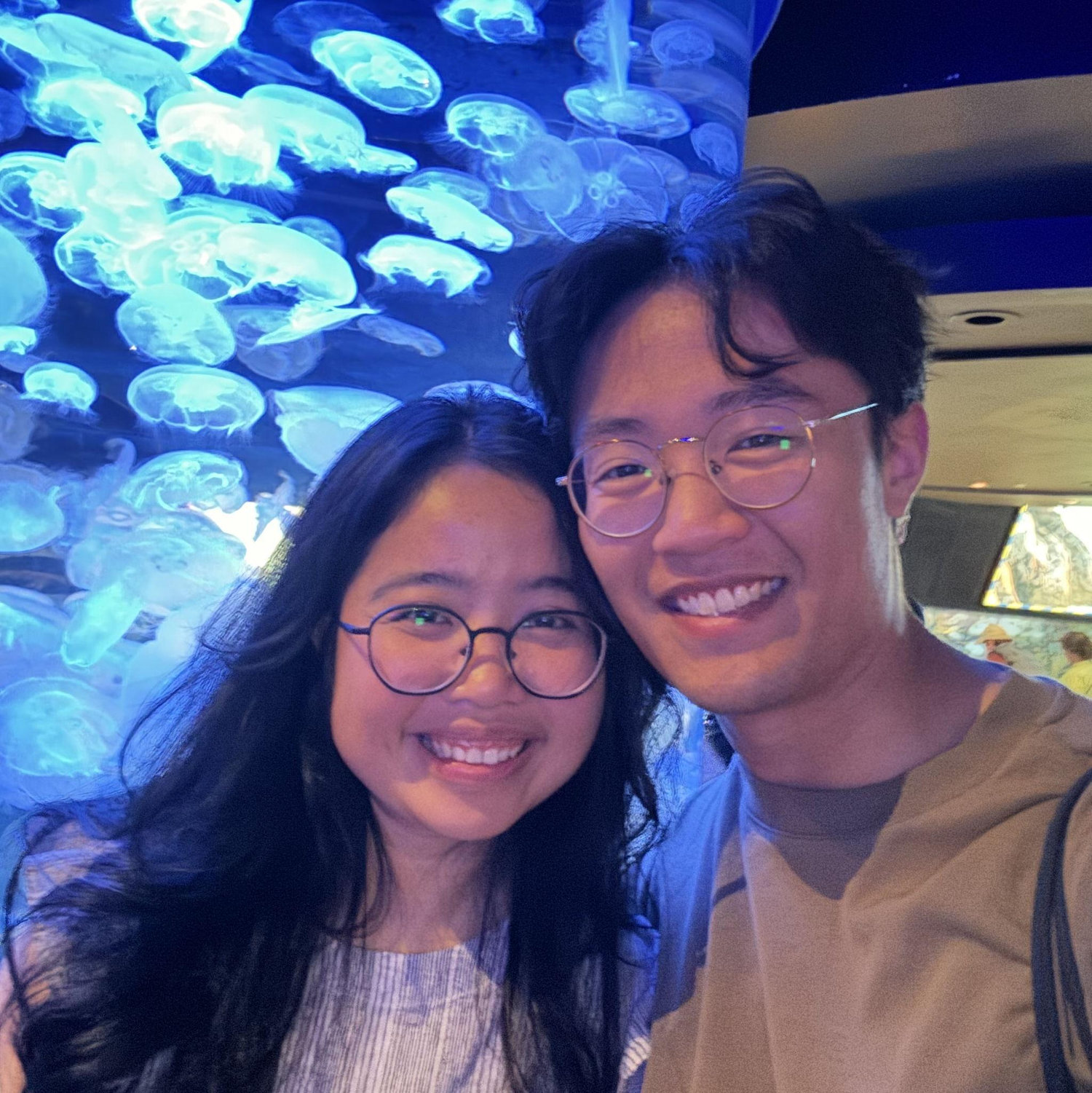 Aquarium Date