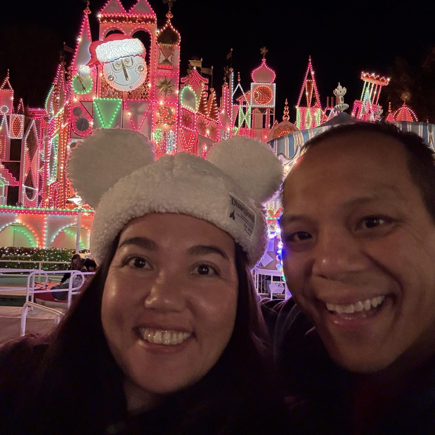 Christmas at Disneyland never disappoints - 2025
