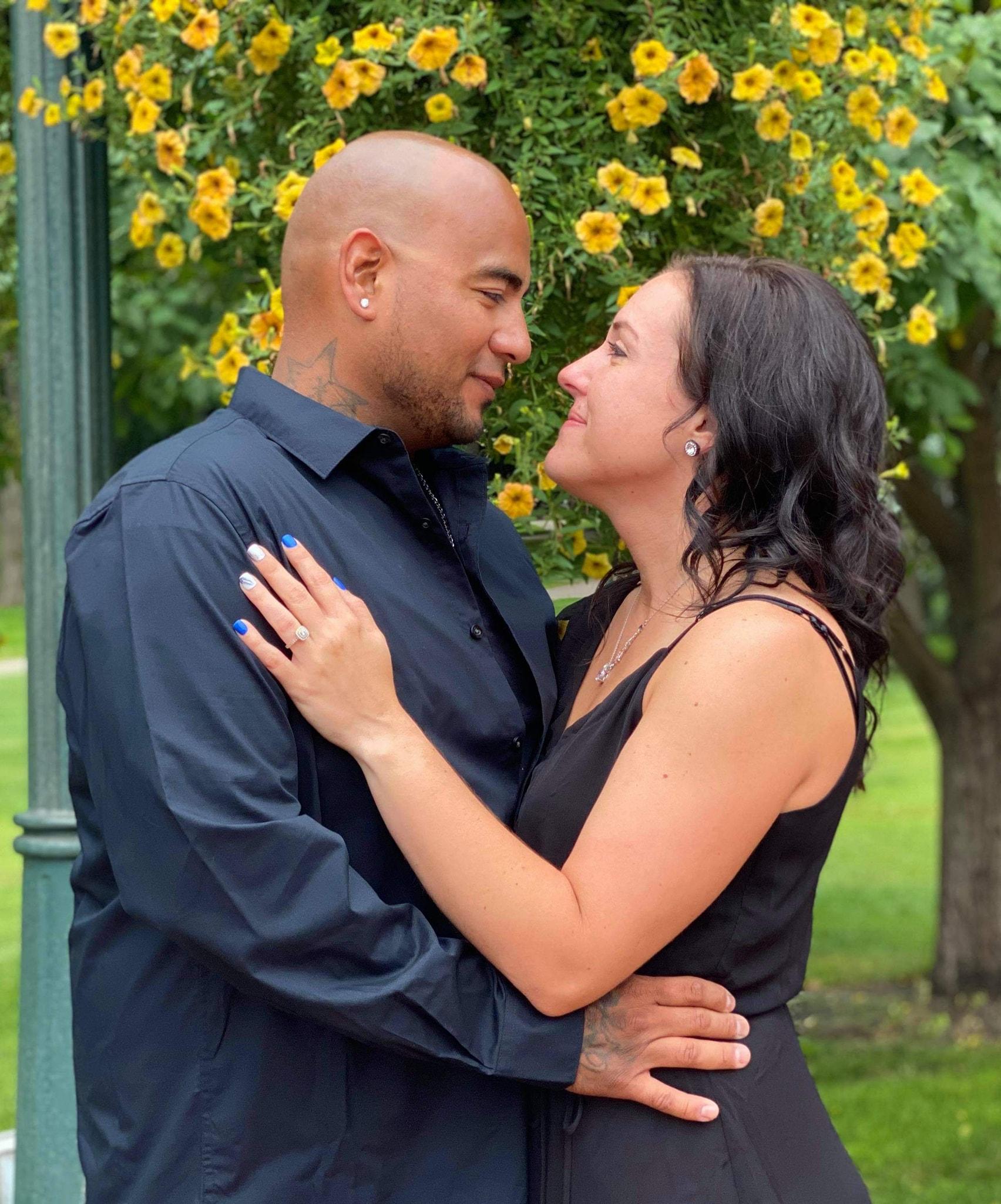 The Wedding Website of Jennifer Howe and Lionardo Arpero