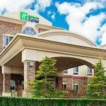 Holiday Inn Express & Suites Long Island-East End, an IHG Hotel