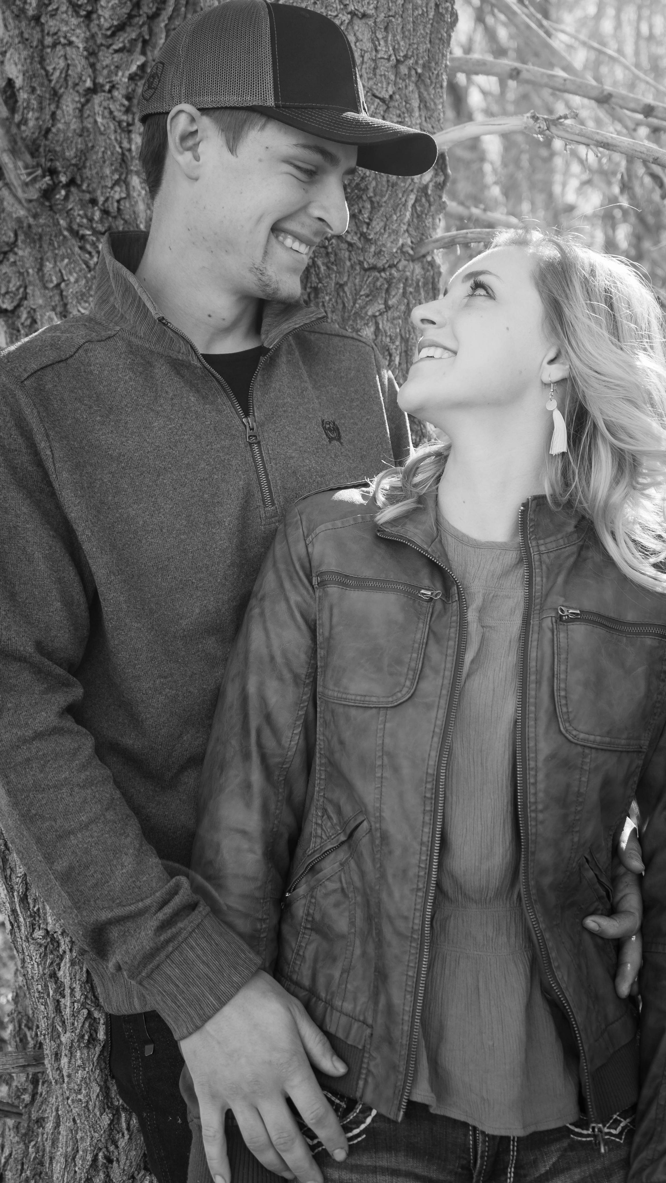 The Wedding Website of Jamie McLaughlin and Lake Sanburg