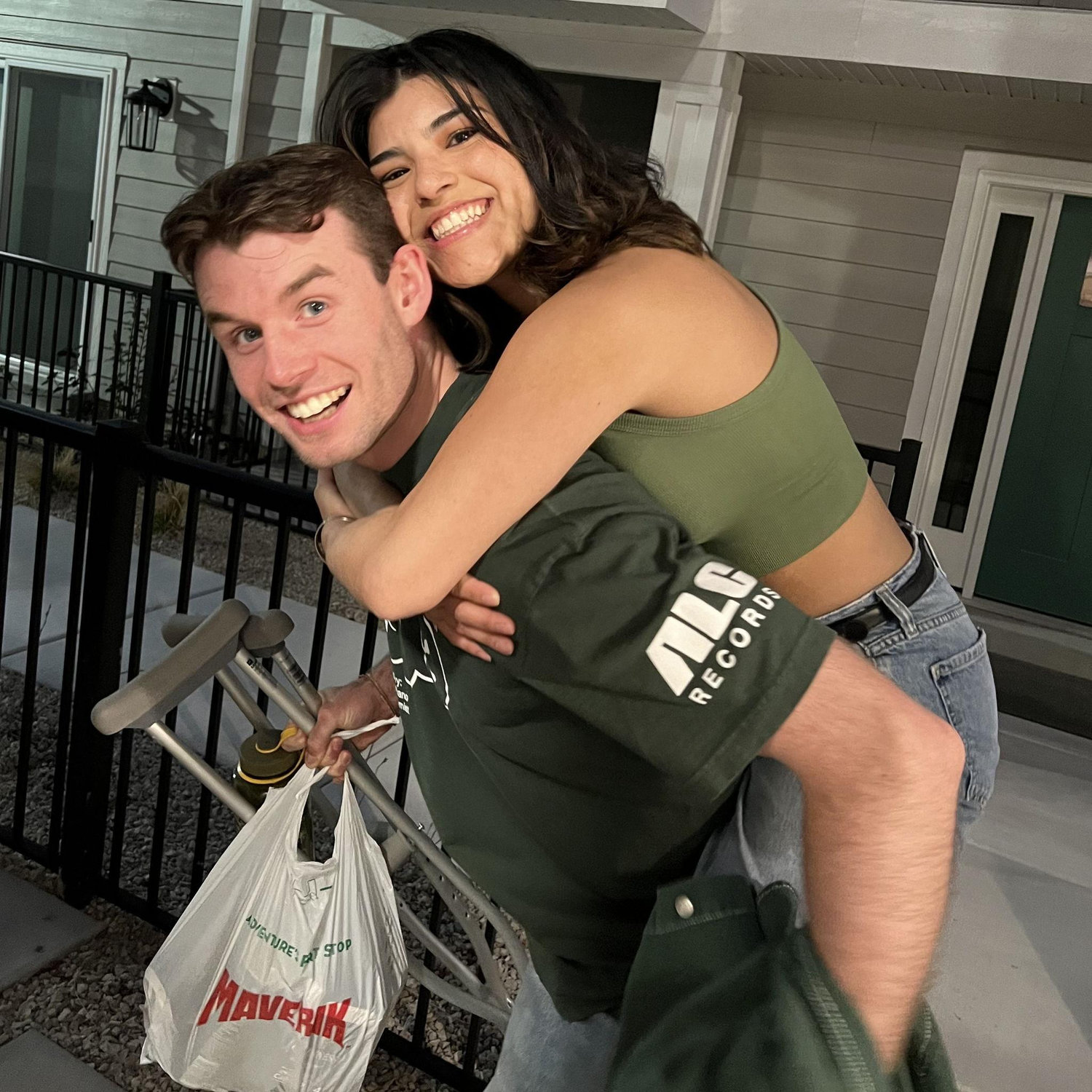 Endless piggybacks while on crutches