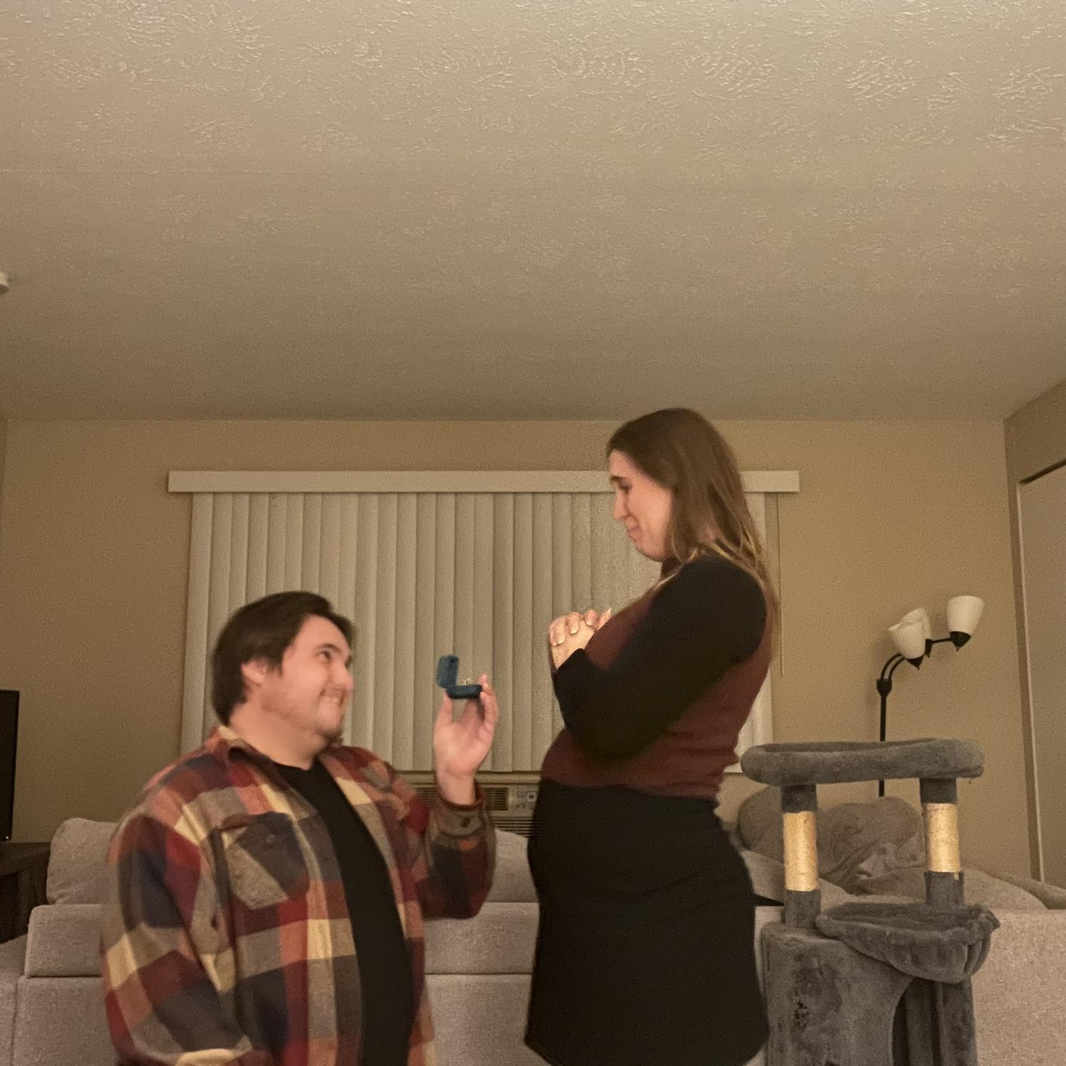 We got engaged!!