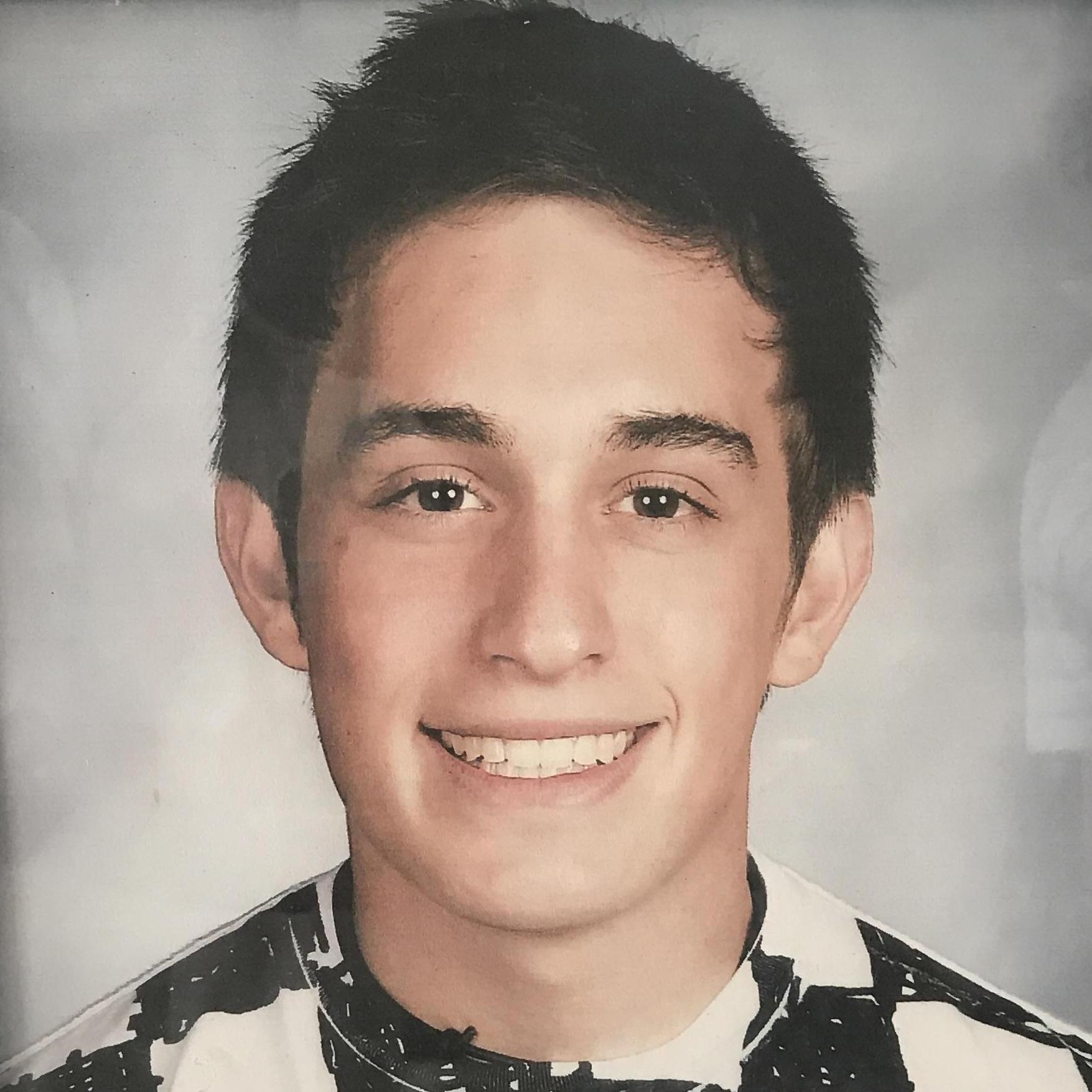 Sebastián's junior year of school. 2008
