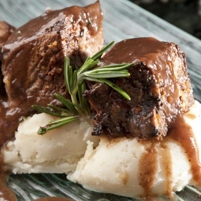 Entree Option: Grilled Beef Medallions with Peppercorn Cream Sauce