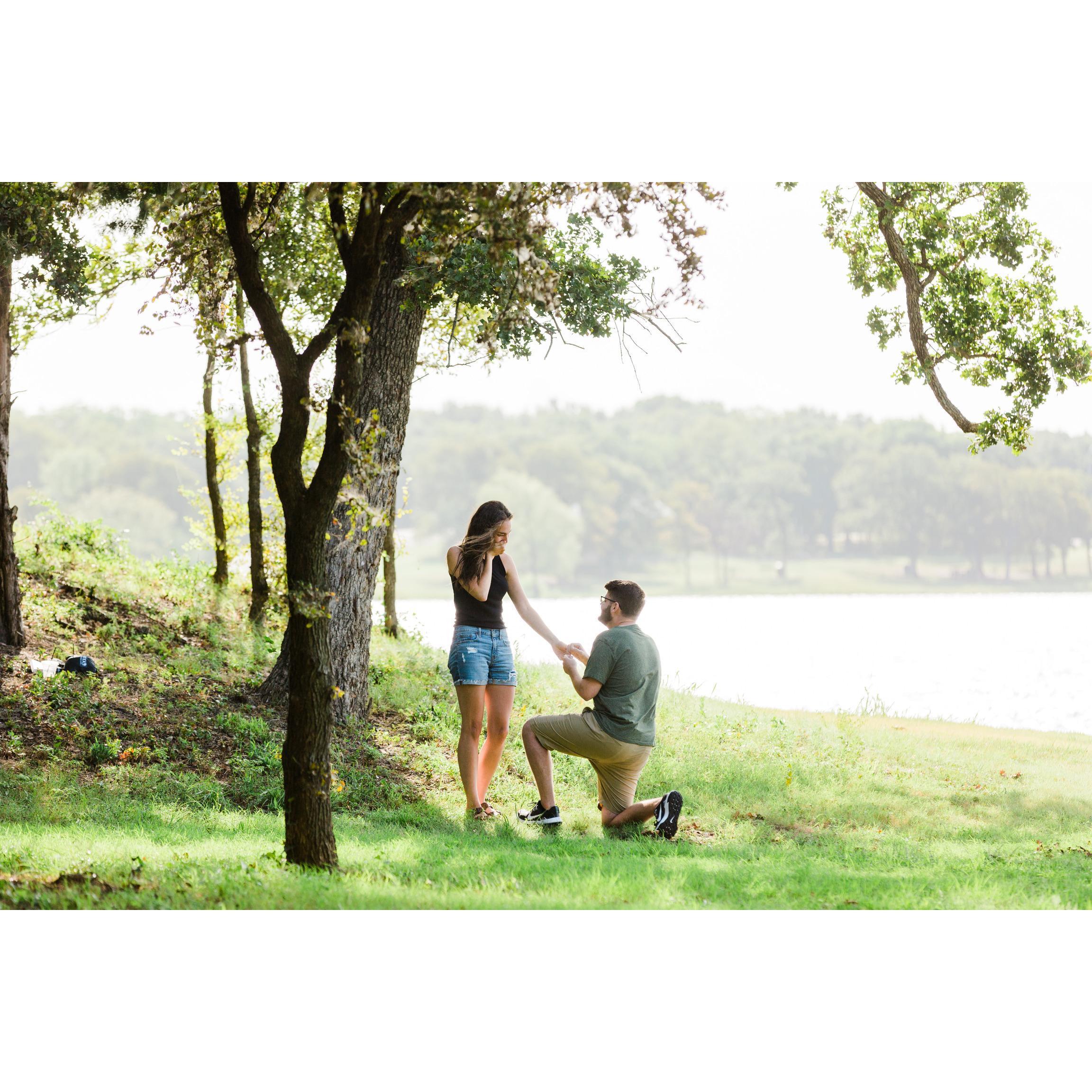 Wes proposed at one of our favorite lakeside parks for hammocking