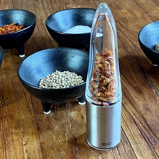 Pepe Chili Cutter and Spice Grinder