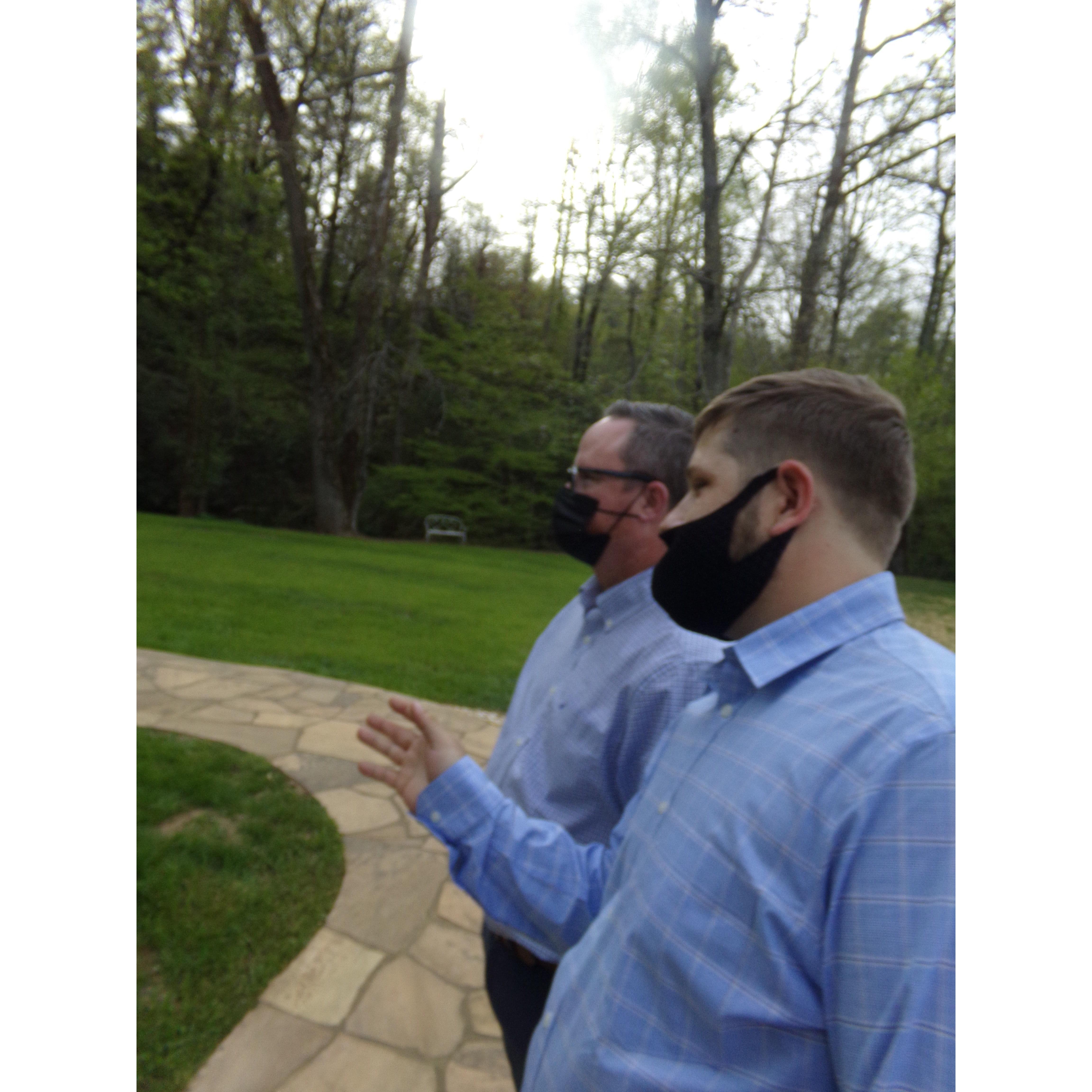 The Groom and Uncle Sam (Officiant) discussing ceremony details!