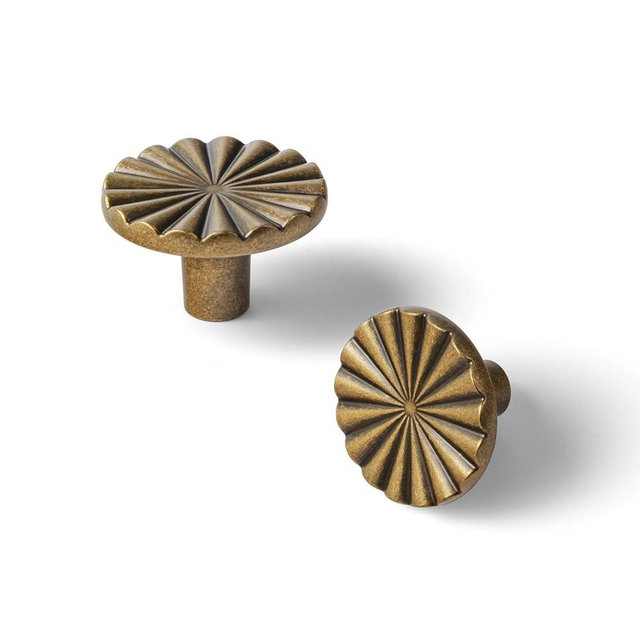 Goo-Ki 24 Pack Solid Zinc Alloy Drawer Knob-1.5'(38mm) Dia Antique Brass Cabinet Knob with Round Flower Design