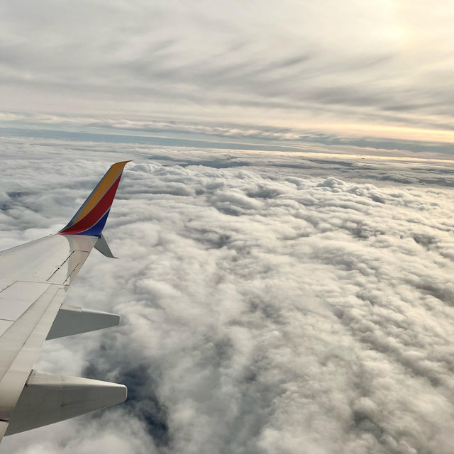 LAX -> HI Round Trip Plane Tickets